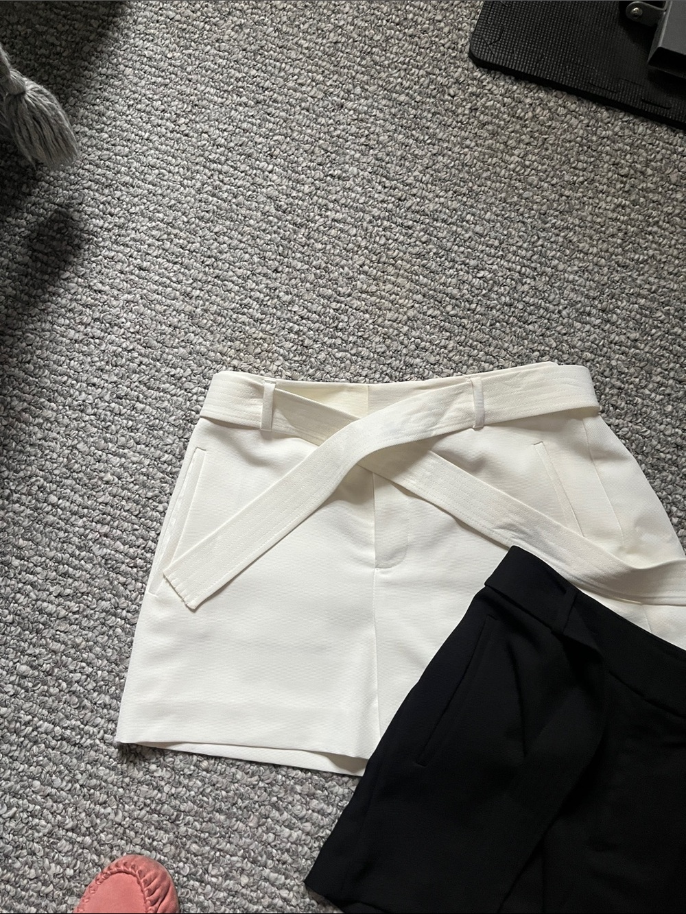Nine West dressy  Tie Belt Shorts - Black & White Small - Picture 3 of 5